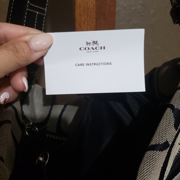 Coach Shoulder Purse Monogram - Picture 7 of 7